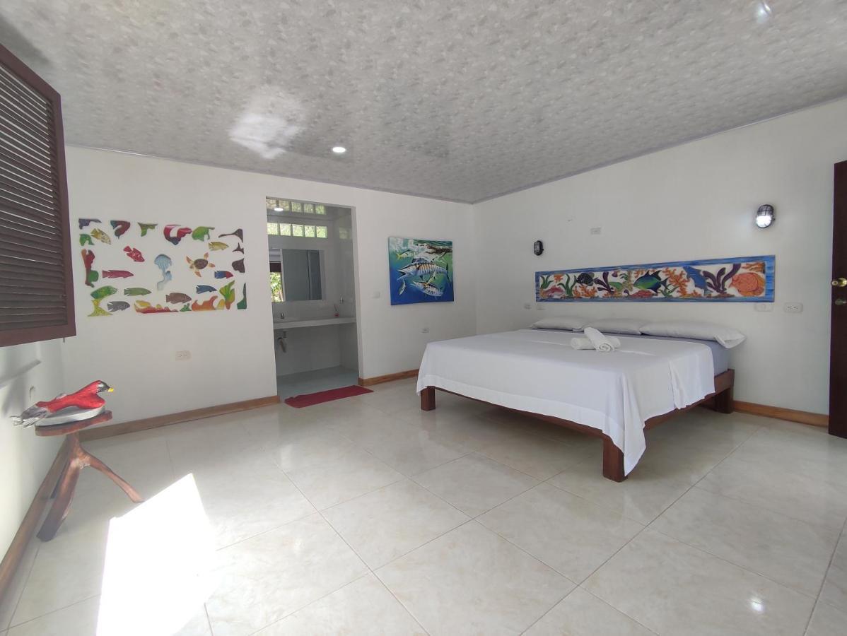 Isla Grande Eco-Hostal מראה חיצוני תמונה