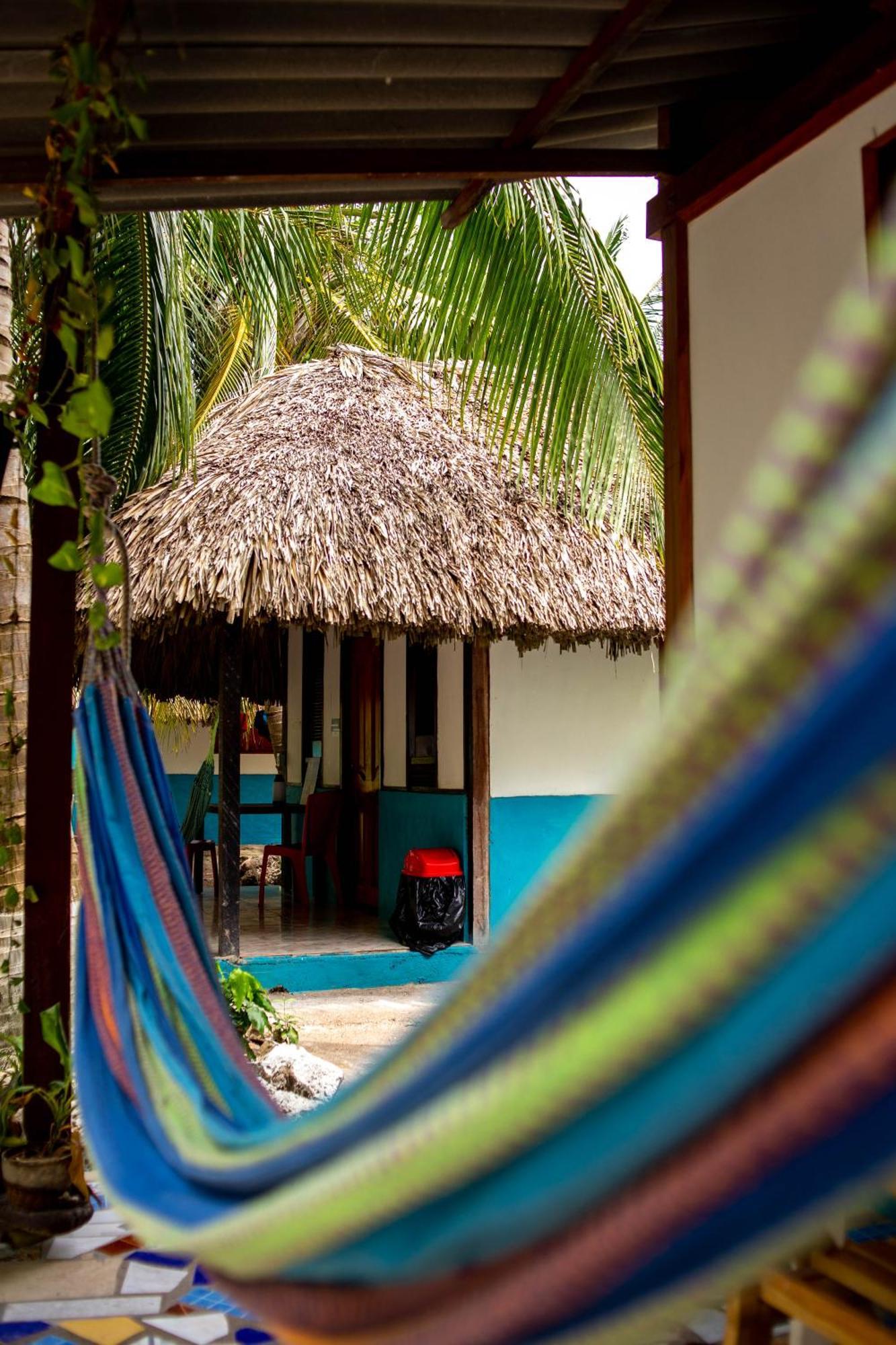 Isla Grande Eco-Hostal מראה חיצוני תמונה
